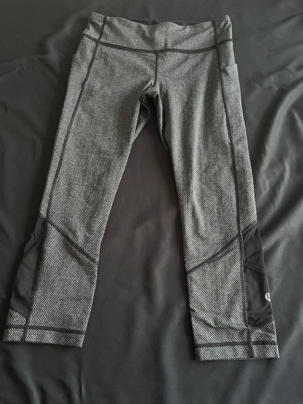 Lululemon Black Grey Herringbone Crop Leggings